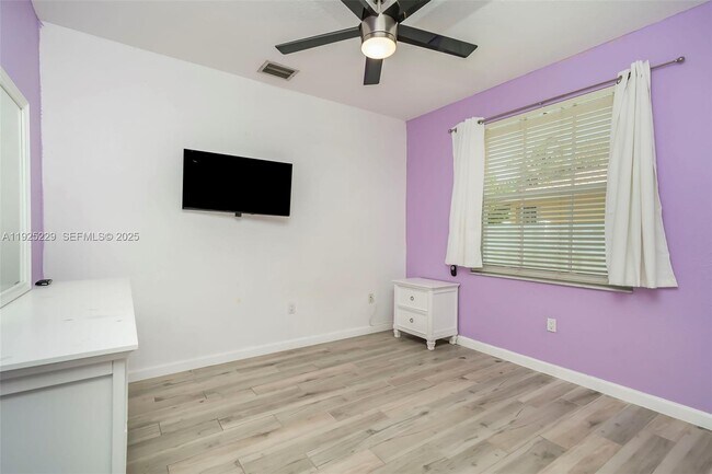 Building Photo - 3808 SW 165th Terrace