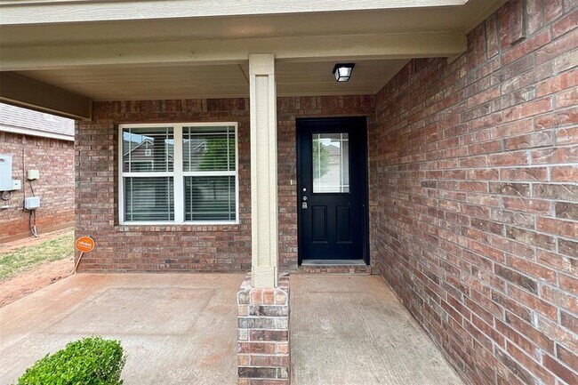 Building Photo - 737 Christian Ln