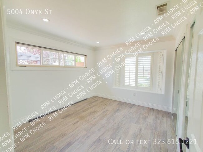 Building Photo - 5004 Onyx St