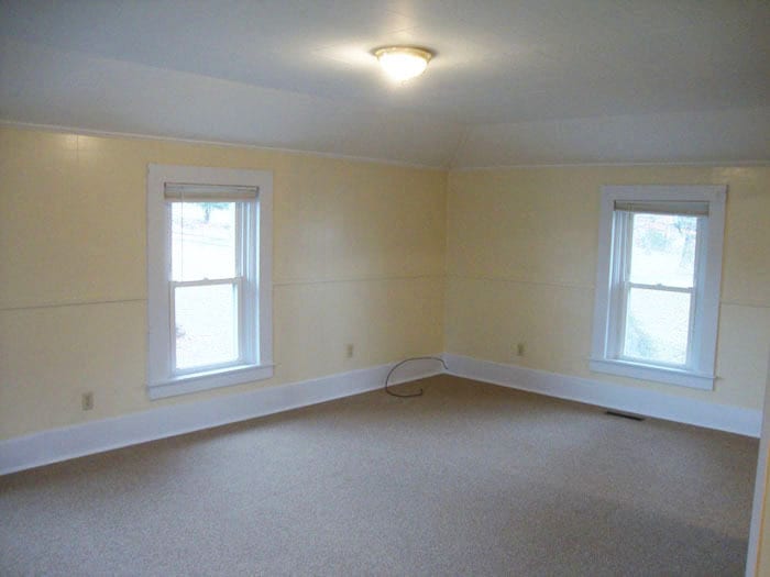 Living Room from Entryway. - 415 Oak Dr