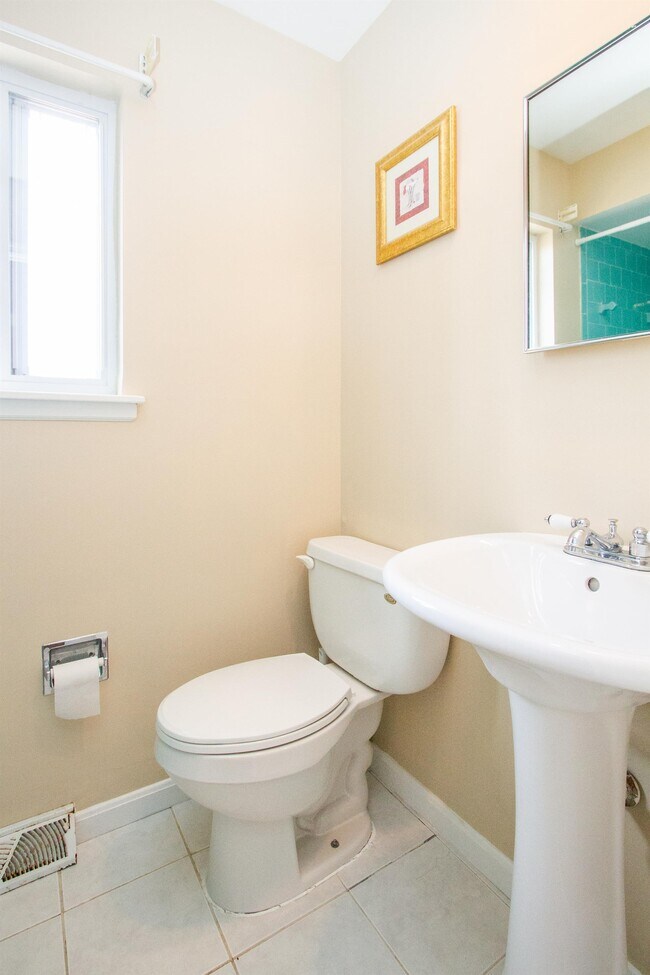 Building Photo - 13308 Fort Washington Rd