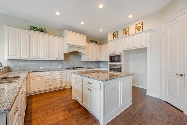 Building Photo - 14062 Dunsmore Lndg Dr