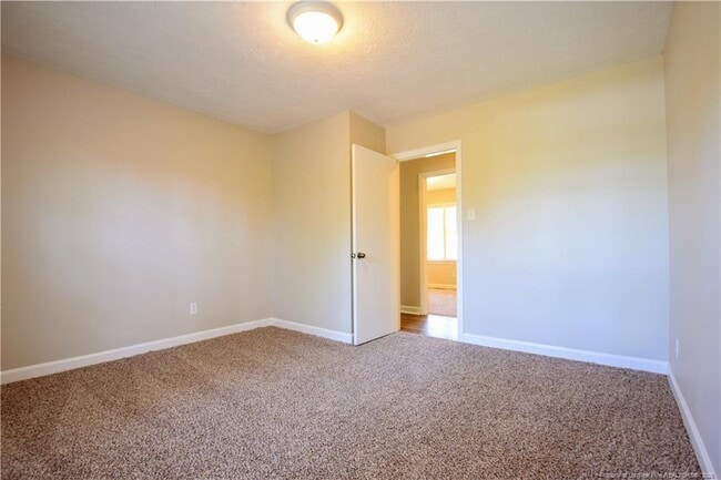 Building Photo - 1509 Paisley Ave