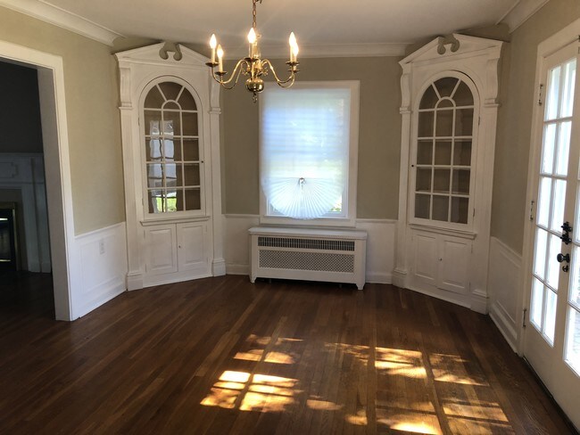 Building Photo - 18124 Lomond Blvd