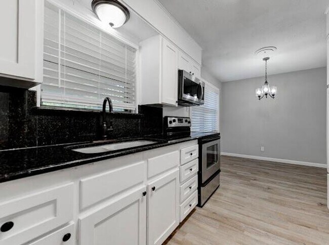 Building Photo - 3Bd/2Ba in Killeen, TX!