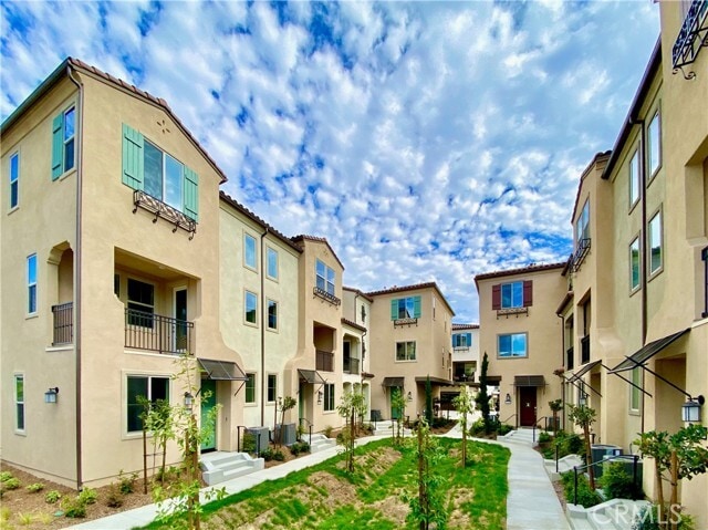 Building Photo - 18303 Iris Ln