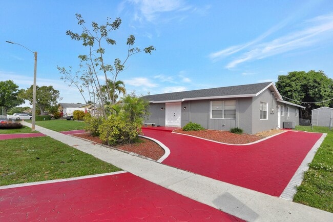Building Photo - 8211 NW 45th Ct