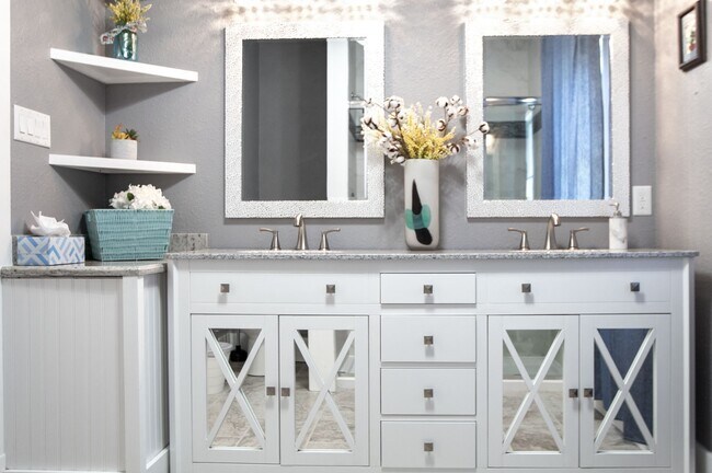 Building Photo - 1911 34th St