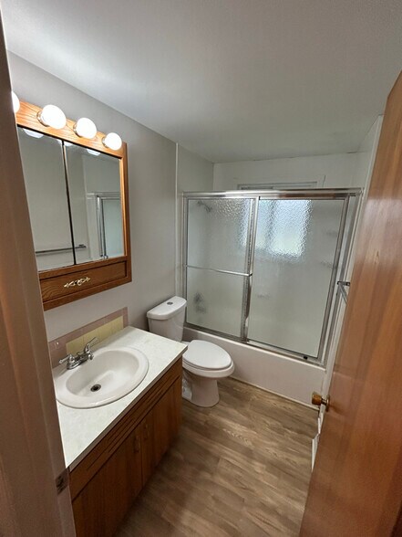 Building Photo - 12632 Lakeridge St NW