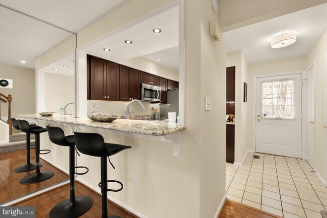 Building Photo - 2038 Derby Ridge Ln