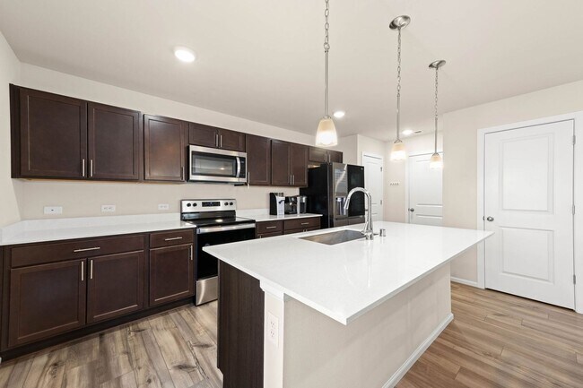 Building Photo - 15204 Prescott Lp SE