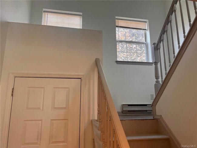 Building Photo - 18 Kendal Ln