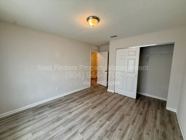 Building Photo - 9121 Western Way