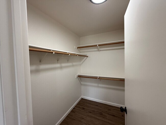 Building Photo - Newly updated single story 3 bedroom!