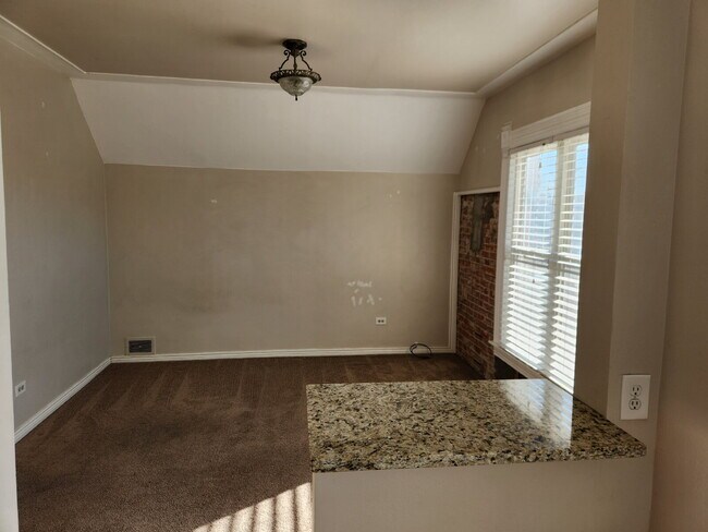 Building Photo - Newly Renovated Studio Apt. in Classic Victorian Home in Baker District