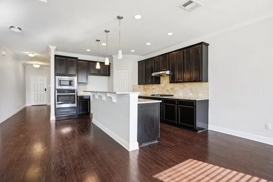 Building Photo - 19717 Shinning Isle Run