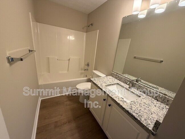 Building Photo - 25 Stephens Way