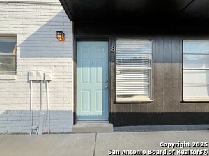 Primary Photo - 2802 Lasses Blvd