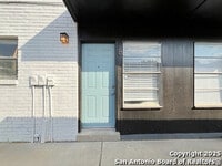 Building Photo - 2802 Lasses Blvd