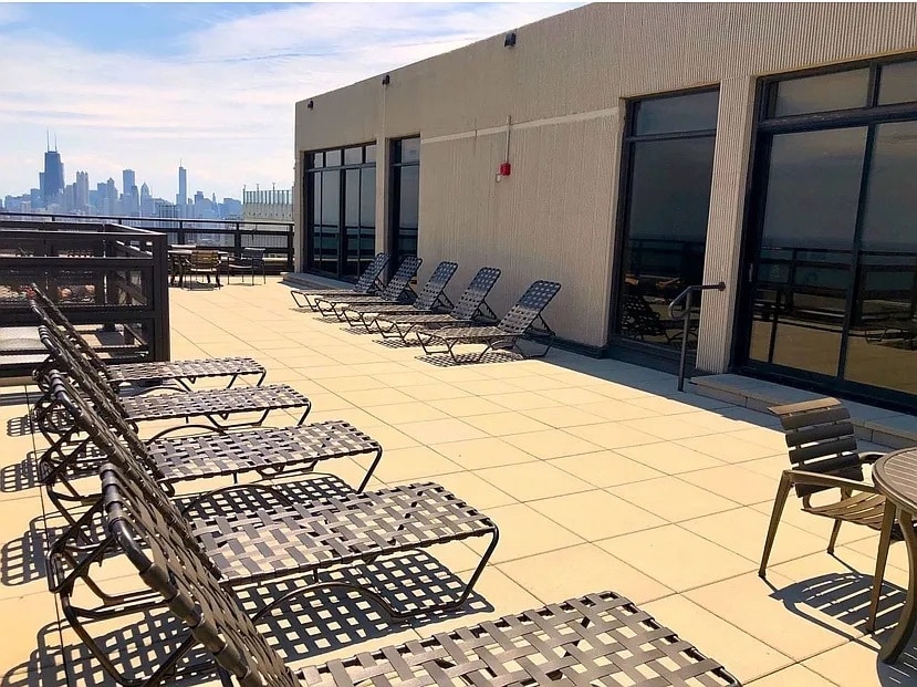 Roof Deck - 2650 N Lakeview Ave
