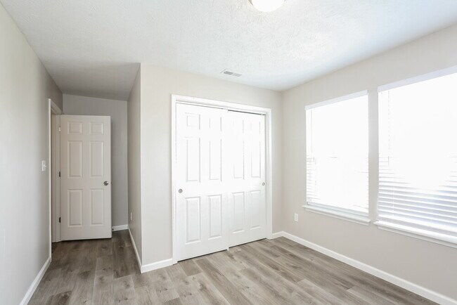 Building Photo - 3315 Grove Berry Ln