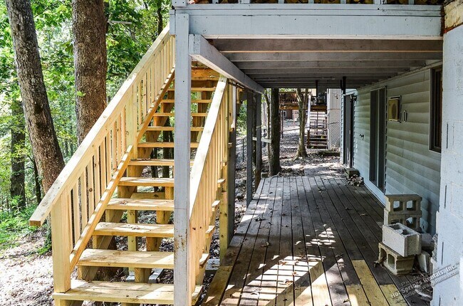 Building Photo - 68 Sierra Dr