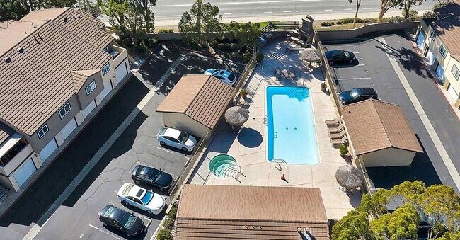 Building Photo - 5054 Los Morros Way