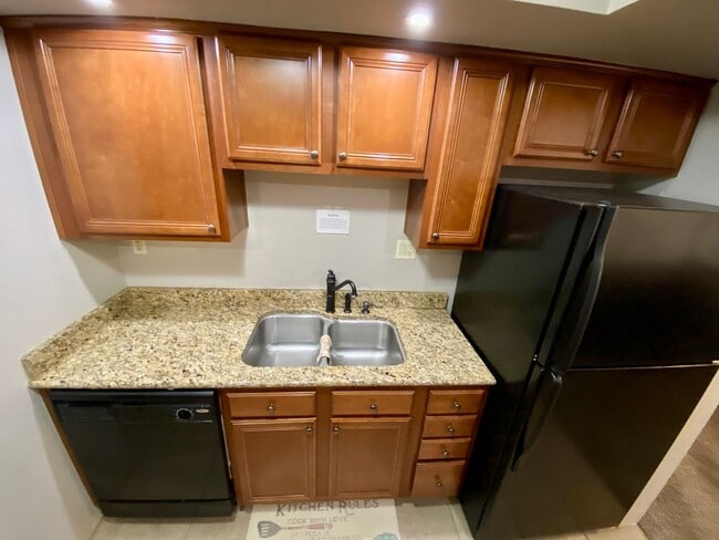 Building Photo - Furnished Scottsdale One Bedroom Condo For Long or Short Term (Min 3 Months)