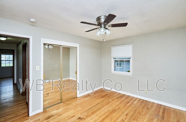 Building Photo - 2928 Vine St