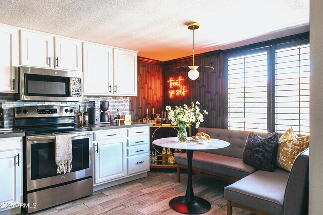 Building Photo - 4944 E Andora Dr