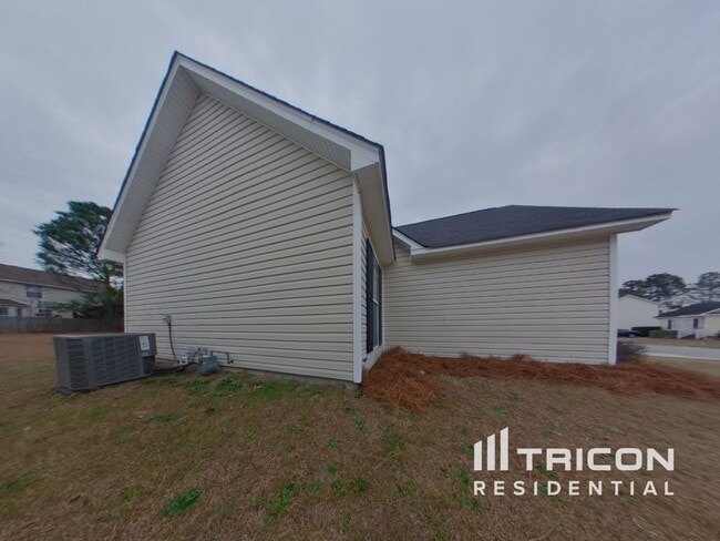 Building Photo - 1401 May Oak Cir