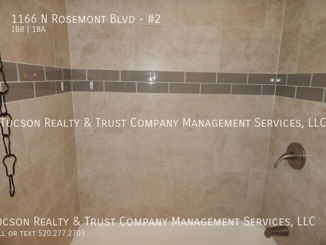 Building Photo - 1166 N Rosemont Blvd