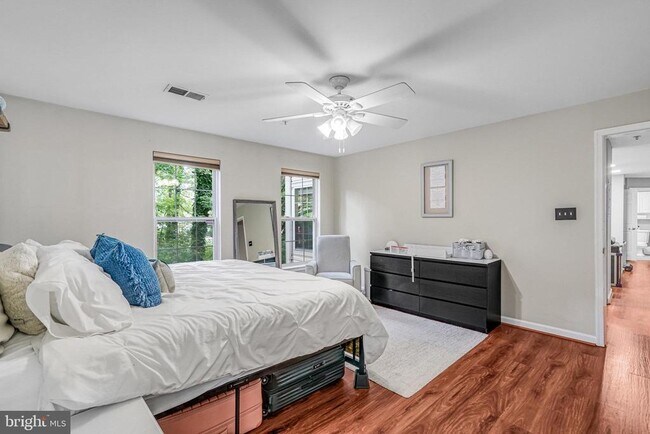 Building Photo - 7501 Calderon Ct