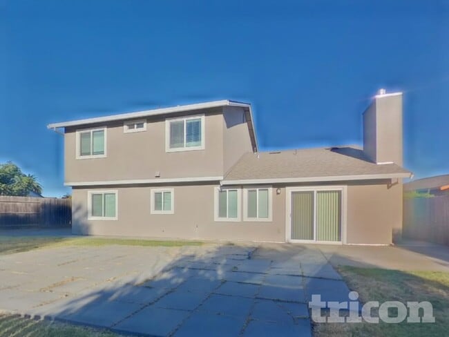 Building Photo - 2371 Coronado Ct