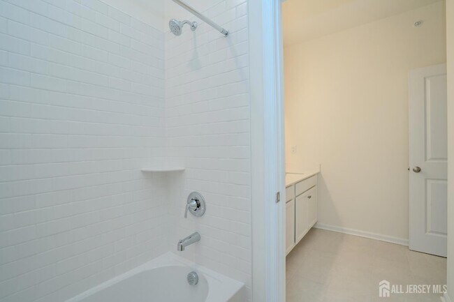Building Photo - 3403 Jordan Dr