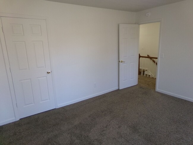 Building Photo - Well-kept 3 bedroom 2 1/2 bath home in the heart of Clemmons