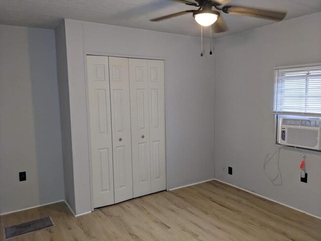 Building Photo - 12100 Lullingstone Rd