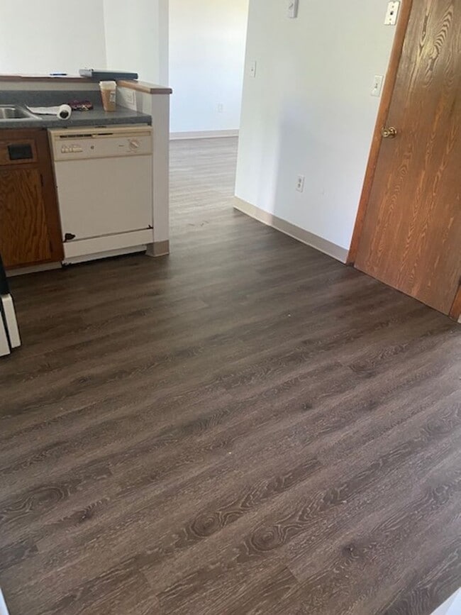 Building Photo - 368C-D Electronics Pkwy