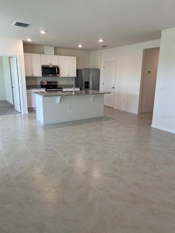 Building Photo - 631 Park Pl Blvd