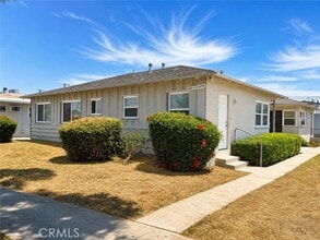 Building Photo - 664 S Eremland Dr