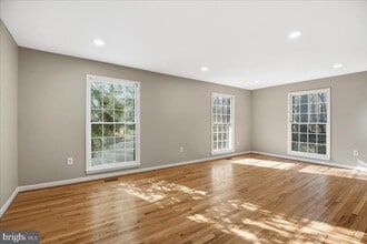 Building Photo - 1501 Chatham Colony Ct