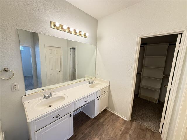 Building Photo - 5829 White Pine Dr