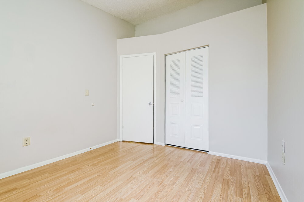 Building Photo - 1310 Coolmont Dr