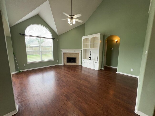 Building Photo - 2513 Flycatcher Cove Dr