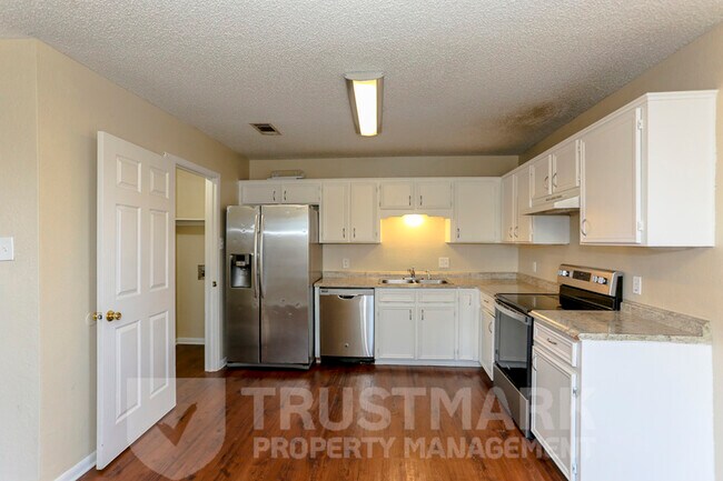 Building Photo - 3103 Courtney Ln