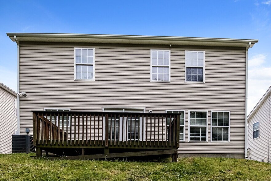 Building Photo - 6017 Ricker Rd