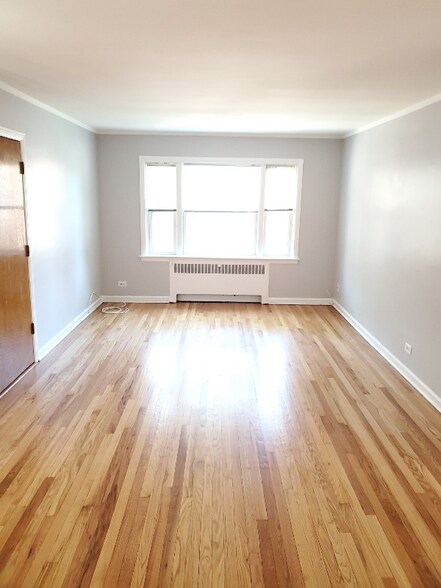 Primary Photo - 1518 N Harlem Ave