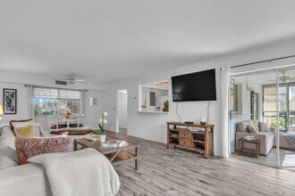 Building Photo - 5540 Tamberlane Cir