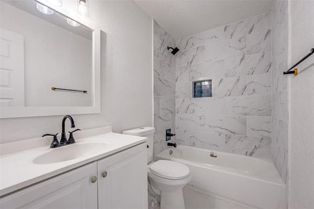 Building Photo - 300 Water St