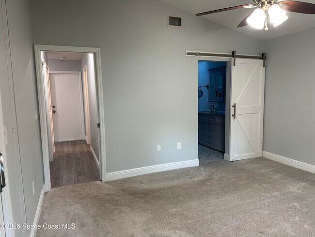 Building Photo - 976 S Fork Cir